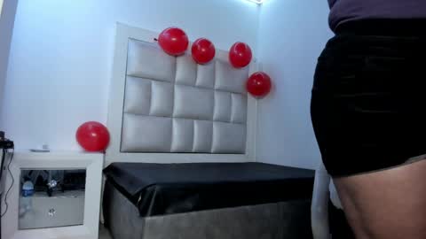 lola_js online show from 04/10/26, 11:59