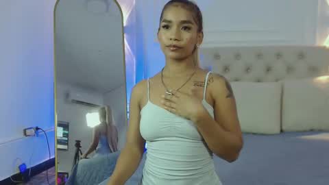 Snapshot of lola_red956680 chatting on 10/27/25, 07:18 lola red online show from 10/27/25, 07:18