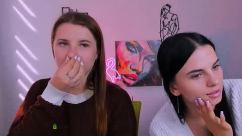 Lola online show from 09/26/25, 09:02