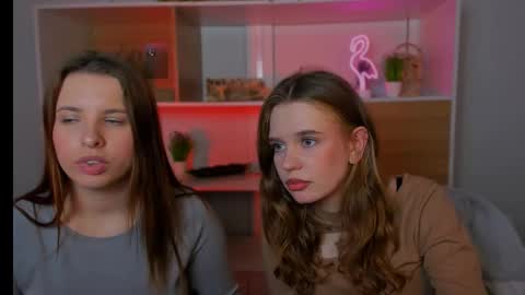 Lola online show from 10/12/25, 07:02