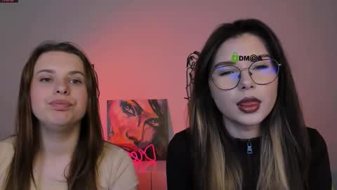 Lola online show from 10/16/25, 07:15