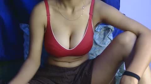lolaa online show from 05/02/26, 11:04