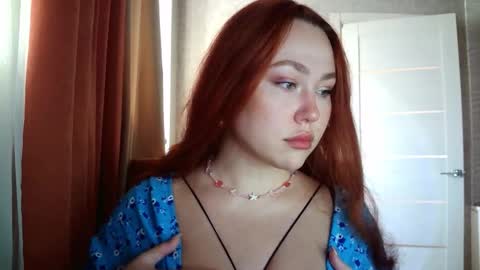 Snapshot of lolaamint_ chatting on 02/23/26, 11:29 LolaaMint online show from 02/23/26, 11:29