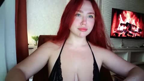 Snapshot of lolaamint_ chatting on 04/26/26, 10:57 LolaaMint online show from 04/26/26, 10:57