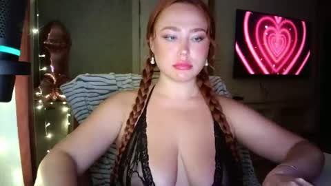 LolaaMint  online show from 07/28/26, 03:21
