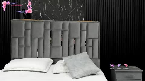 Snapshot of lolaangellx chatting on 11/27/25, 07:49 Lola Angel online show from 11/27/25, 07:49