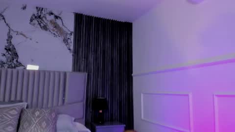 Lola Angel online show from 05/15/26, 11:01