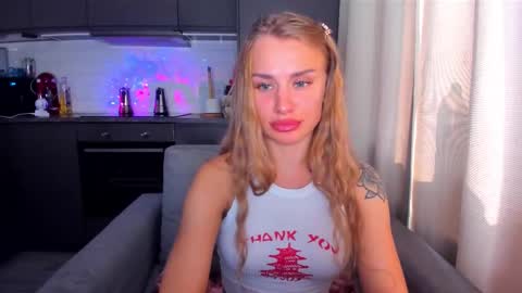 lolabani675452 online show from 09/14/25, 07:51