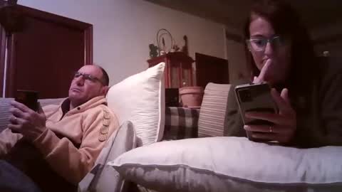 LOLA HUESO y ERIC online show from 02/26/25, 07:27