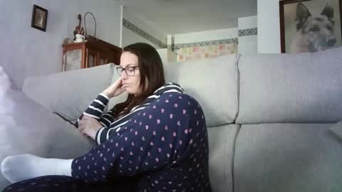LOLA HUESO y ERIC online show from 04/29/26, 02:43