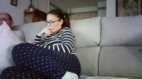 LOLA HUESO y ERIC online show from 04/29/26, 05:30