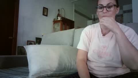 LOLA HUESO y ERIC online show from 05/03/26, 03:07