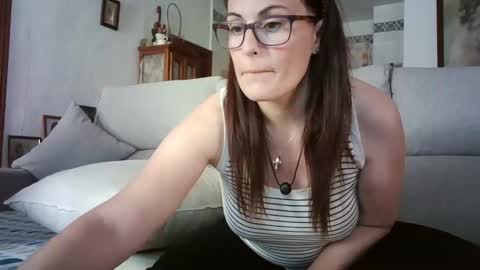 LOLA HUESO y ERIC online show from 05/08/26, 02:22