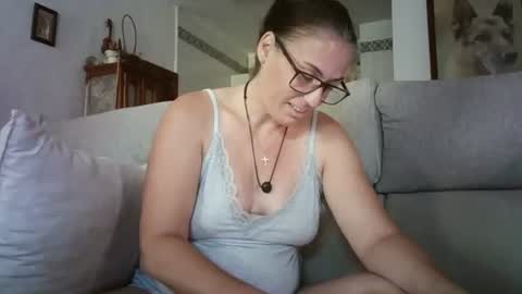 LOLA HUESO y ERIC online show from 07/27/26, 02:57