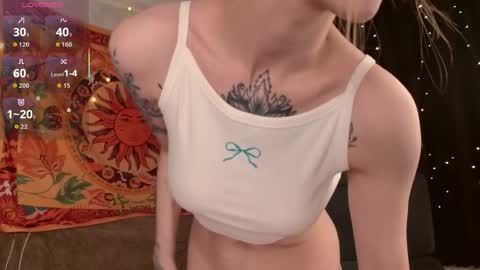 Snapshot of lolami_ chatting on 05/14/26, 07:26 lolami_ online show from 05/14/26, 07:26