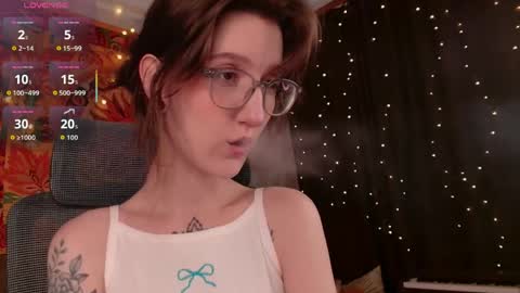 Snapshot of lolami_ chatting on 06/06/26, 09:25 lolami_ online show from 06/06/26, 09:25