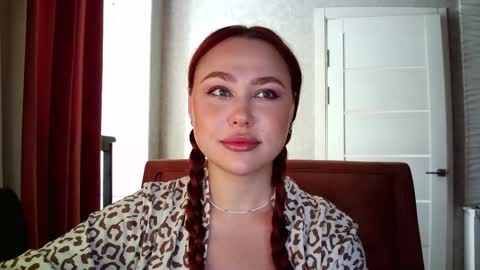 Lola online show from 09/18/25, 10:28