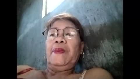 tey online show from 10/19/25, 10:54