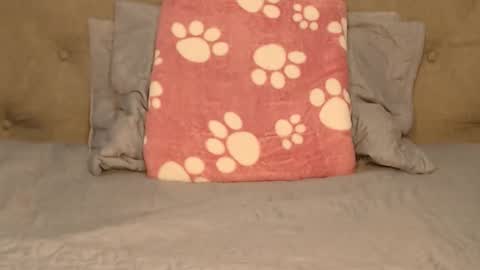 Lola online show from 10/04/25, 10:30