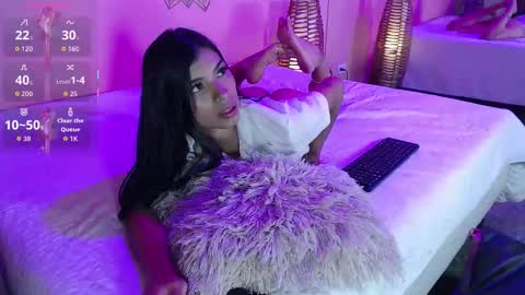 loli online show from 09/14/25, 12:15