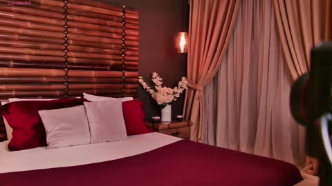 Lola online show from 12/01/25, 07:41