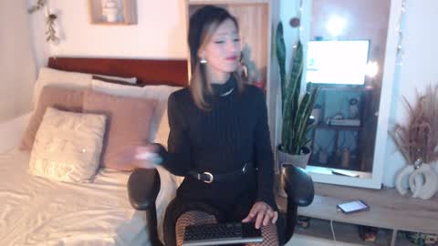 Dear tippers follow me on my new cb account lennarogers online show from 01/04/25, 01:10