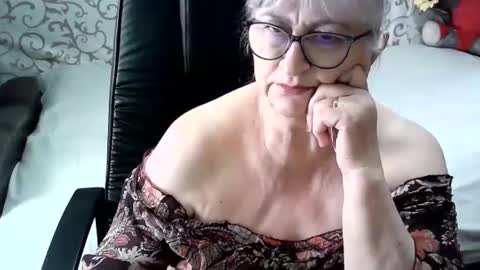 LolkaAlyss online show from 02/21/25, 12:28