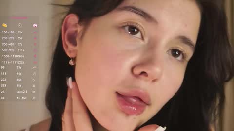 Snapshot of lollaberry chatting on 11/15/25, 08:16 Maria online show from 11/15/25, 08:16