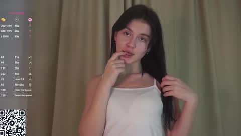 Snapshot of lollaberry chatting on 12/01/25, 08:25 Maria online show from 12/01/25, 08:25