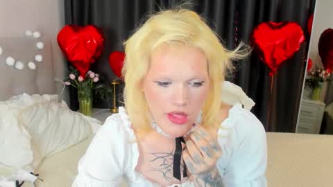 lollita online show from 02/15/26, 07:51