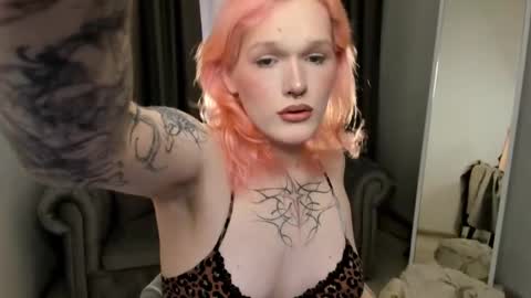 lollita online show from 05/10/26, 10:42