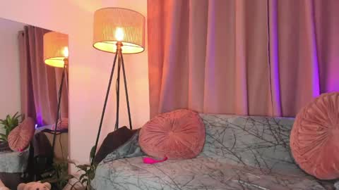 Lolly  online show from 05/27/26, 01:46