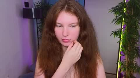 Mona online show from 09/19/25, 02:29