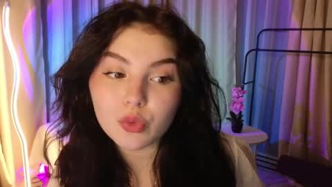 Snapshot of lollyy_pop chatting on 06/06/26, 01:32 lollyy_pop online show from 06/06/26, 01:32