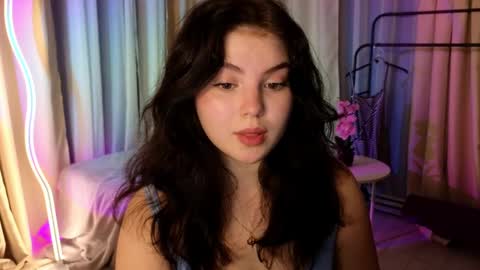 Snapshot of lollyy_pop chatting on 06/07/26, 01:21 lollyy_pop online show from 06/07/26, 01:21