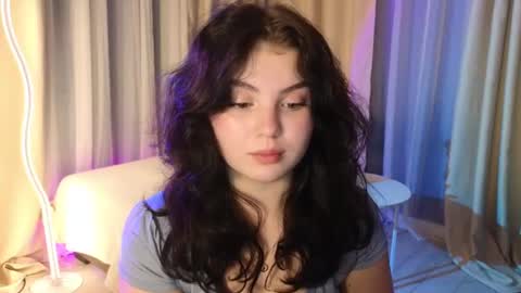 Snapshot of lollyy_pop chatting on 06/12/26, 01:37 lollyy_pop online show from 06/12/26, 01:37