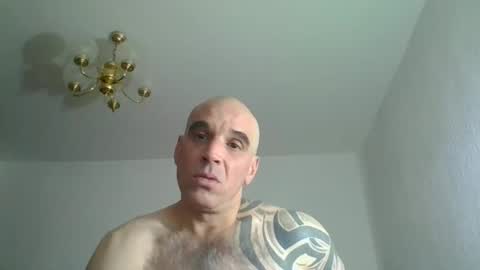 Snapshot of lolotatto chatting on 04/05/26, 11:57 lolotatto online show from 04/05/26, 11:57