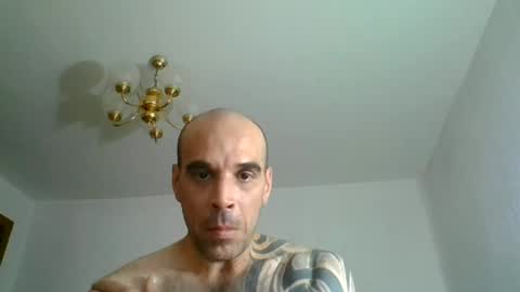 Snapshot of lolotatto chatting on 06/12/26, 06:40 lolotatto online show from 06/12/26, 06:40