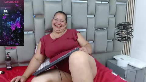 Snapshot of loly47 chatting on 10/02/25, 04:58 loly47 online show from 10/02/25, 04:58