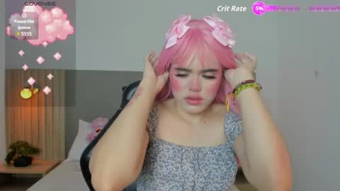 Snapshot of loly_berry chatting on 06/06/26, 02:16 L O L Y online show from 06/06/26, 02:16