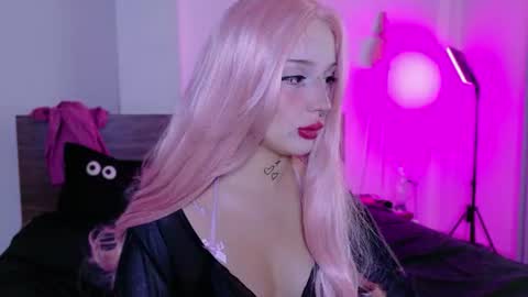 Kari online show from 06/10/26, 07:51