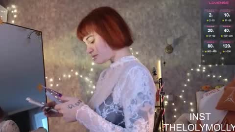 Snapshot of lolymolli chatting on 12/18/25, 11:05 Molli online show from 12/18/25, 11:05