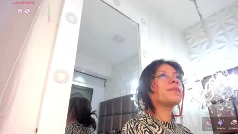 Loly online show from 10/06/25, 02:42