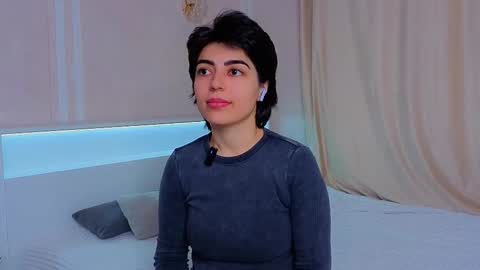 Tessa online show from 10/28/25, 02:59