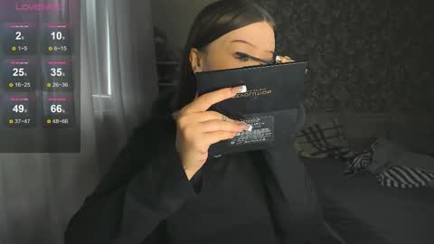 lona online show from 09/26/25, 09:13