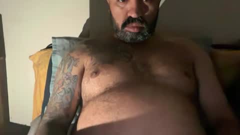 london_lad_101 online show from 07/11/26, 02:36