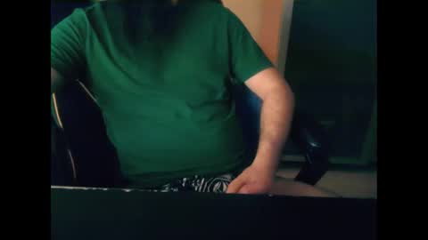 Snapshot of london_man1988 chatting on 12/21/25, 08:54 london_man1988 online show from 12/21/25, 08:54