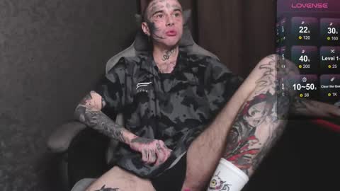 Snapshot of lone1ycrystal chatting on 12/13/24, 10:51 Chris online show from 12/13/24, 10:51