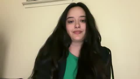 Paola online show from 10/22/25, 08:47