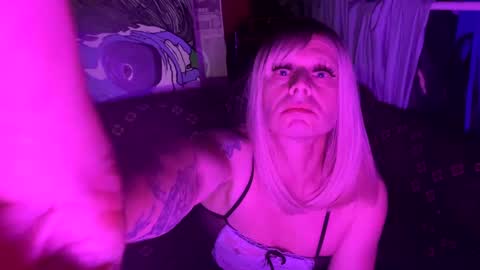 longbeachcd69 online show from 01/02/25, 12:03